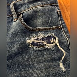 PAISLEY POCKETS * UNIQUE OLD NAVY DENIM DISTRESSED SHORTS * PATCHES * NO HOLES